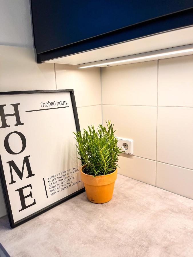 01 Bedroom In Mitte-Up To 5 People-Private Free Parking Берлін Екстер'єр фото
