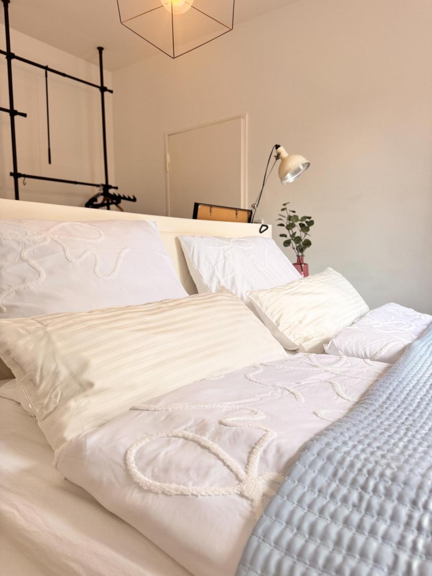 01 Bedroom In Mitte-Up To 5 People-Private Free Parking Берлін Екстер'єр фото
