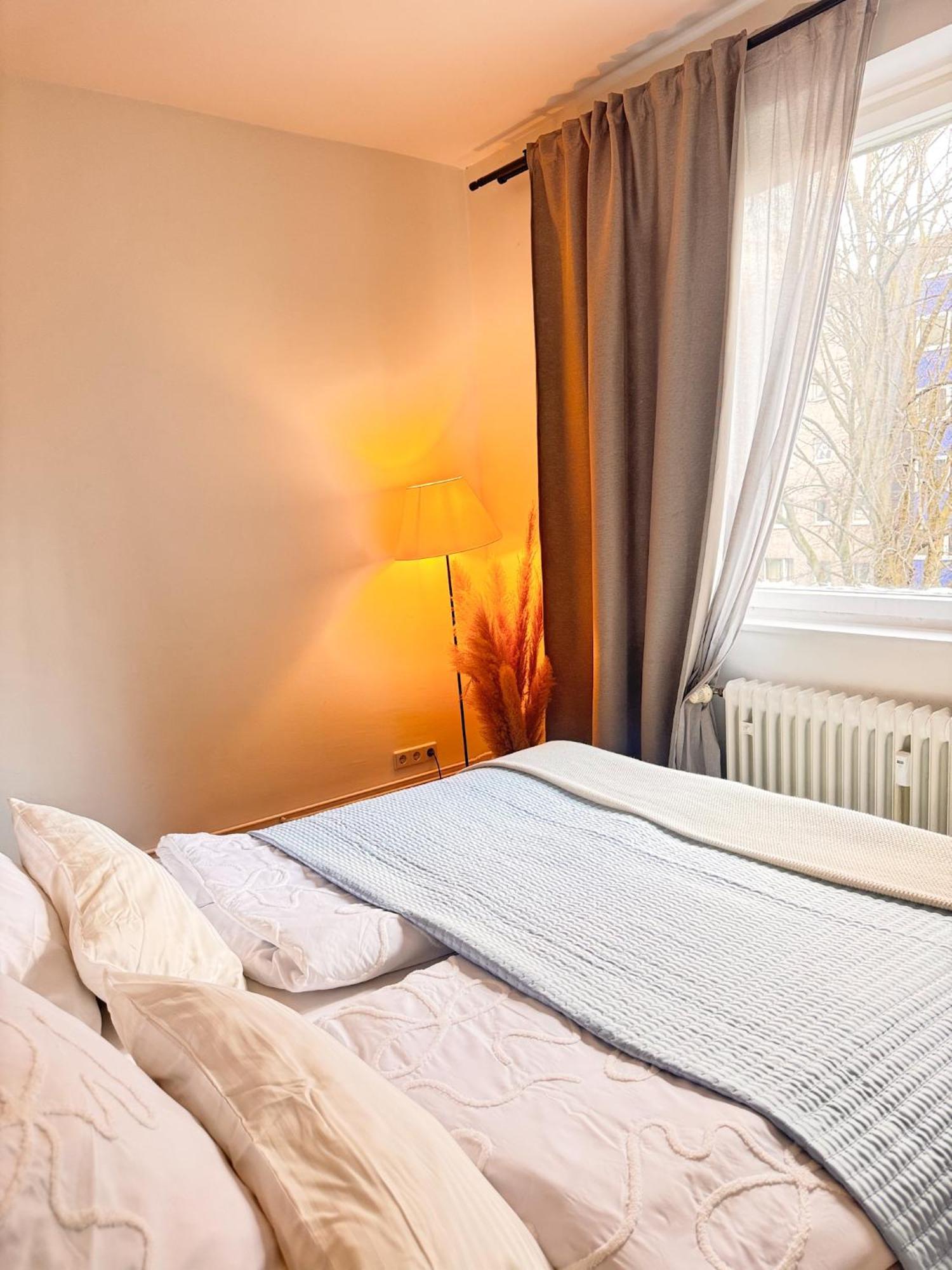 01 Bedroom In Mitte-Up To 5 People-Private Free Parking Берлін Екстер'єр фото